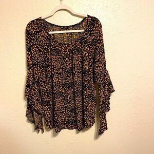 Vision USA Womens Cheetah Animal  Bell Sleeve Top w Tassels Size Small